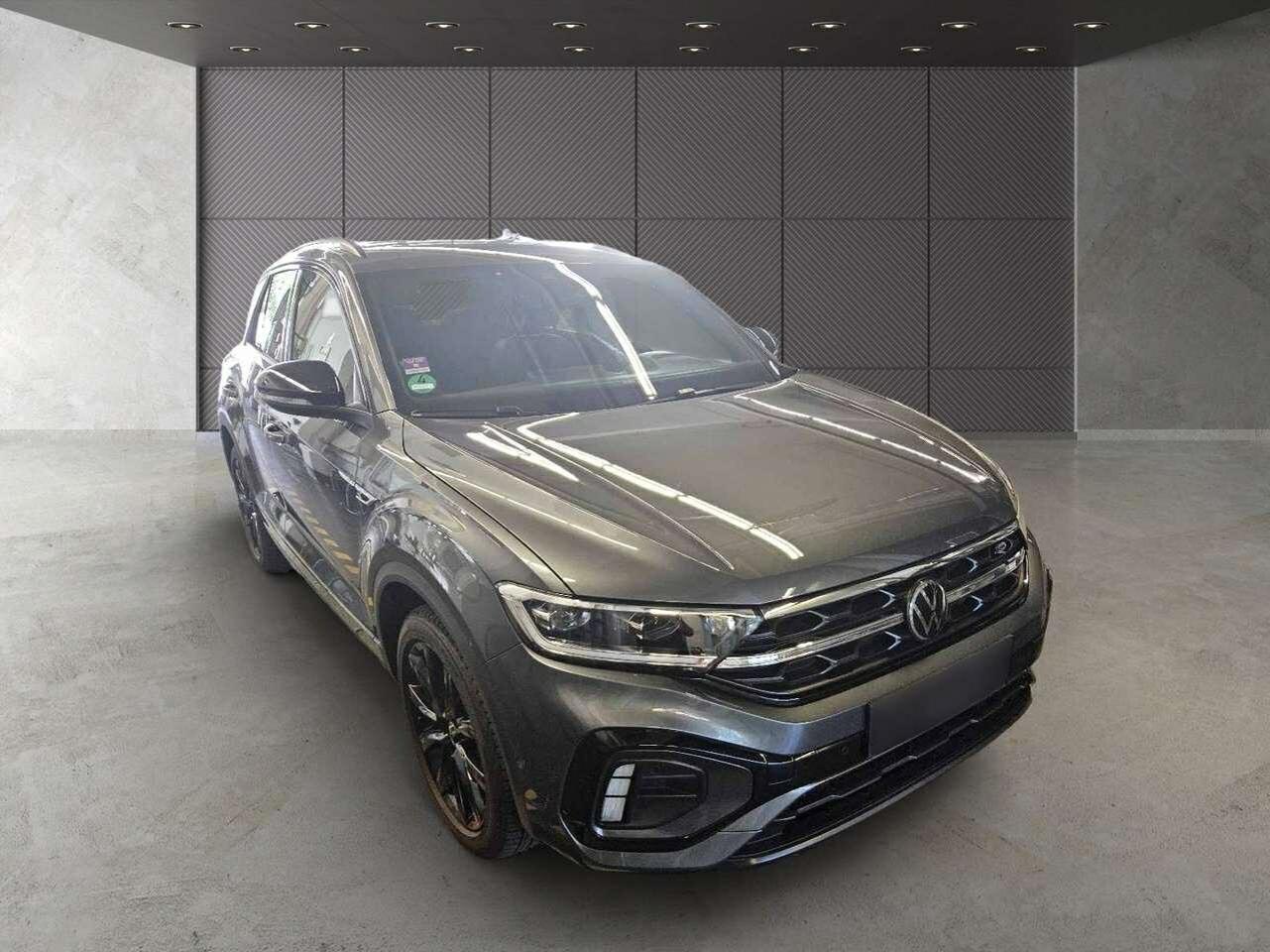 Volkswagen T-ROC 1.5 TSI R-Line - Petrol - Automatic - 150 hp - 23.925 km
