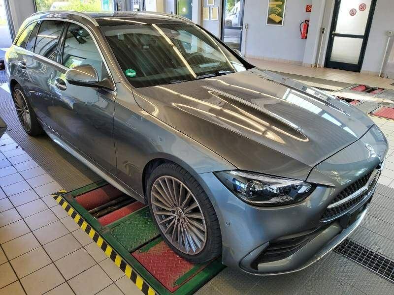 Mercedes-Benz C Break 300 AMG Line - Petrol - Automatic - 258 hp - 18.001 km