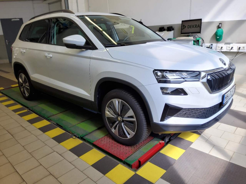 Skoda Karoq 1.5 TSI Ambition - Petrol - Automatic - 150 hp - 28.638 km