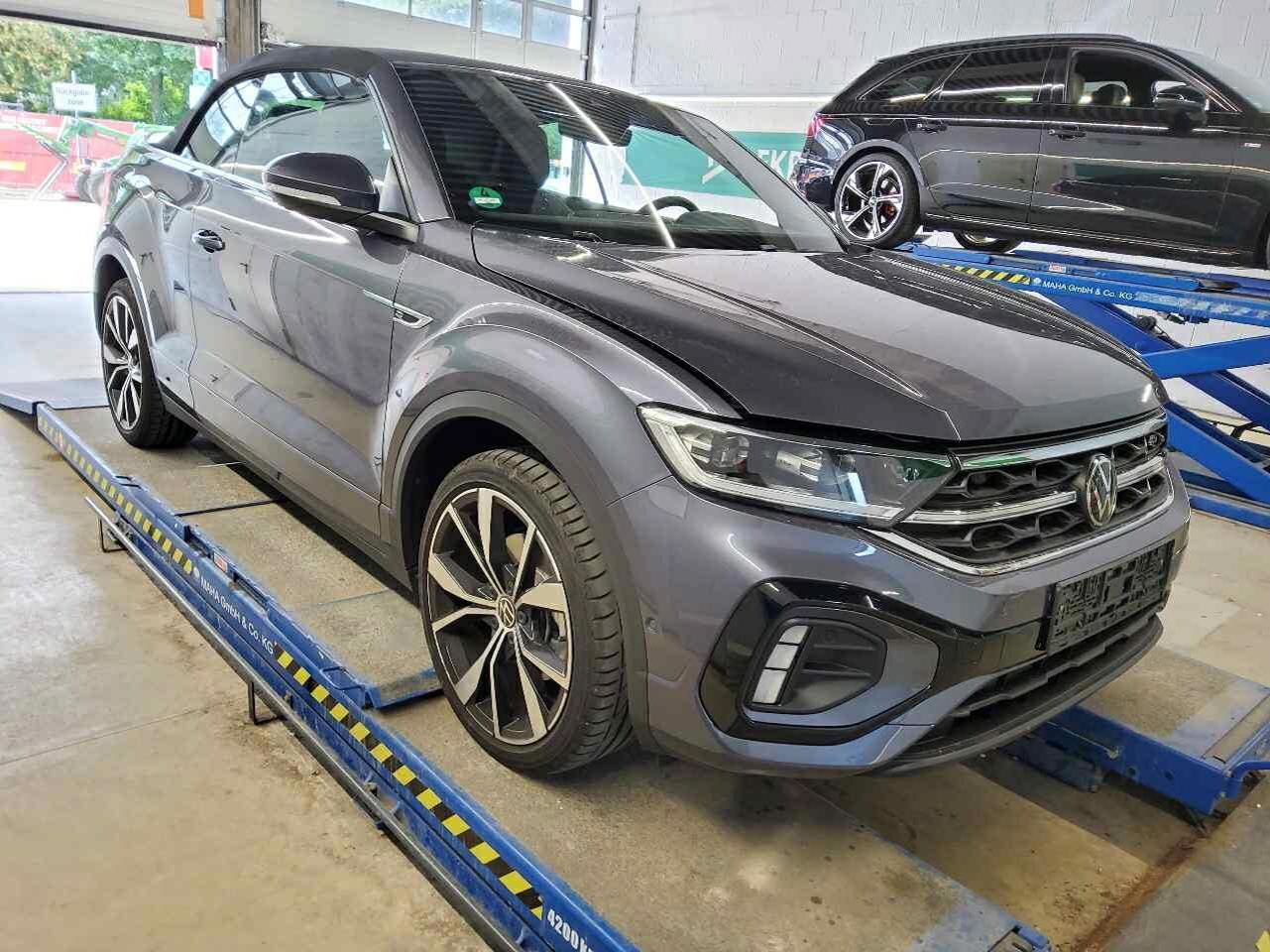 Volkswagen T-ROC 1.5 TSI R-Line - Petrol - Automatic - 150 hp - 2.522 km