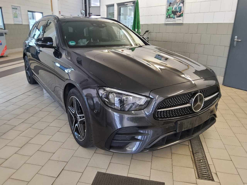 Mercedes-Benz E Break 300de AMG Line - Hybrid - Automatic - 194 hp - 135.635 km