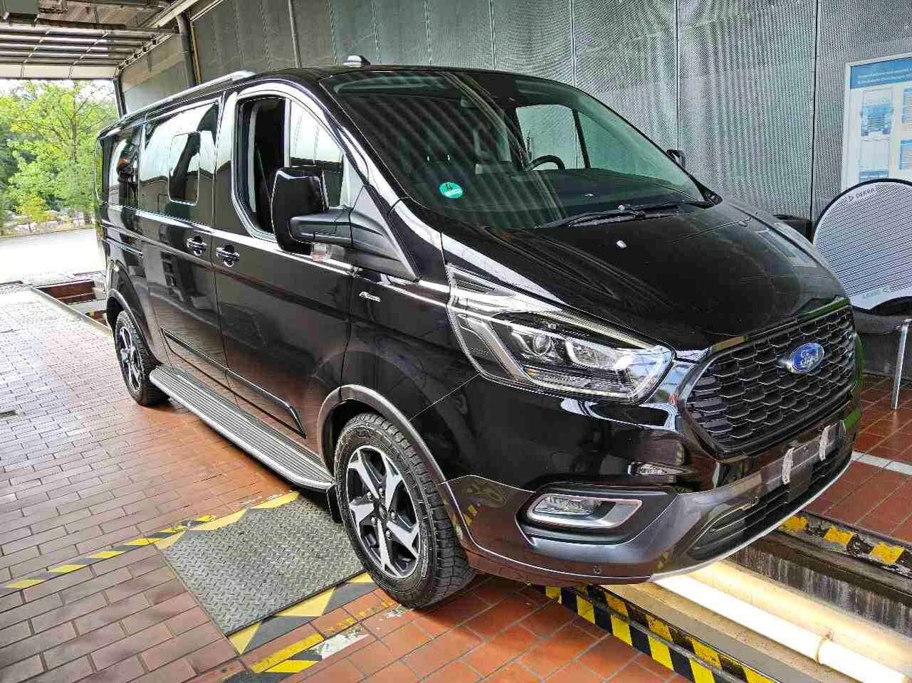 Ford Tourneo Custom L1H1 Trend - Diesel - Automatic - 130 hp - 40.916 km