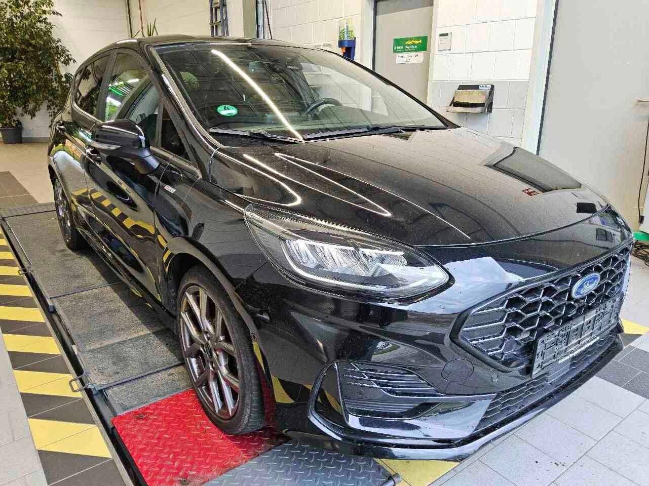 Ford Fiesta 1.0 EcoBoost ST Line - Petrol - Manual - 100 hp - 50.508 km