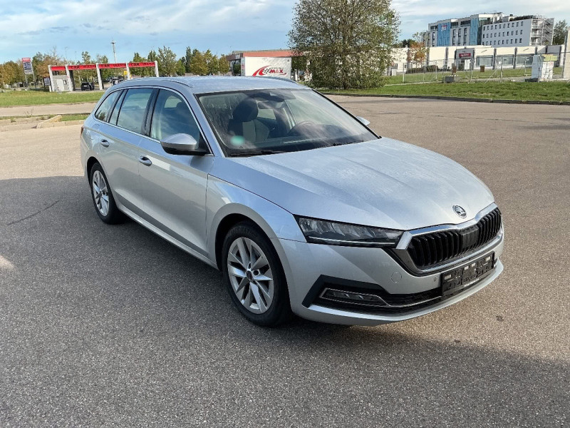 Skoda Octavia Combi 2.0 TDI Style - Diesel - Automatic - 150 hp - 179.297 km