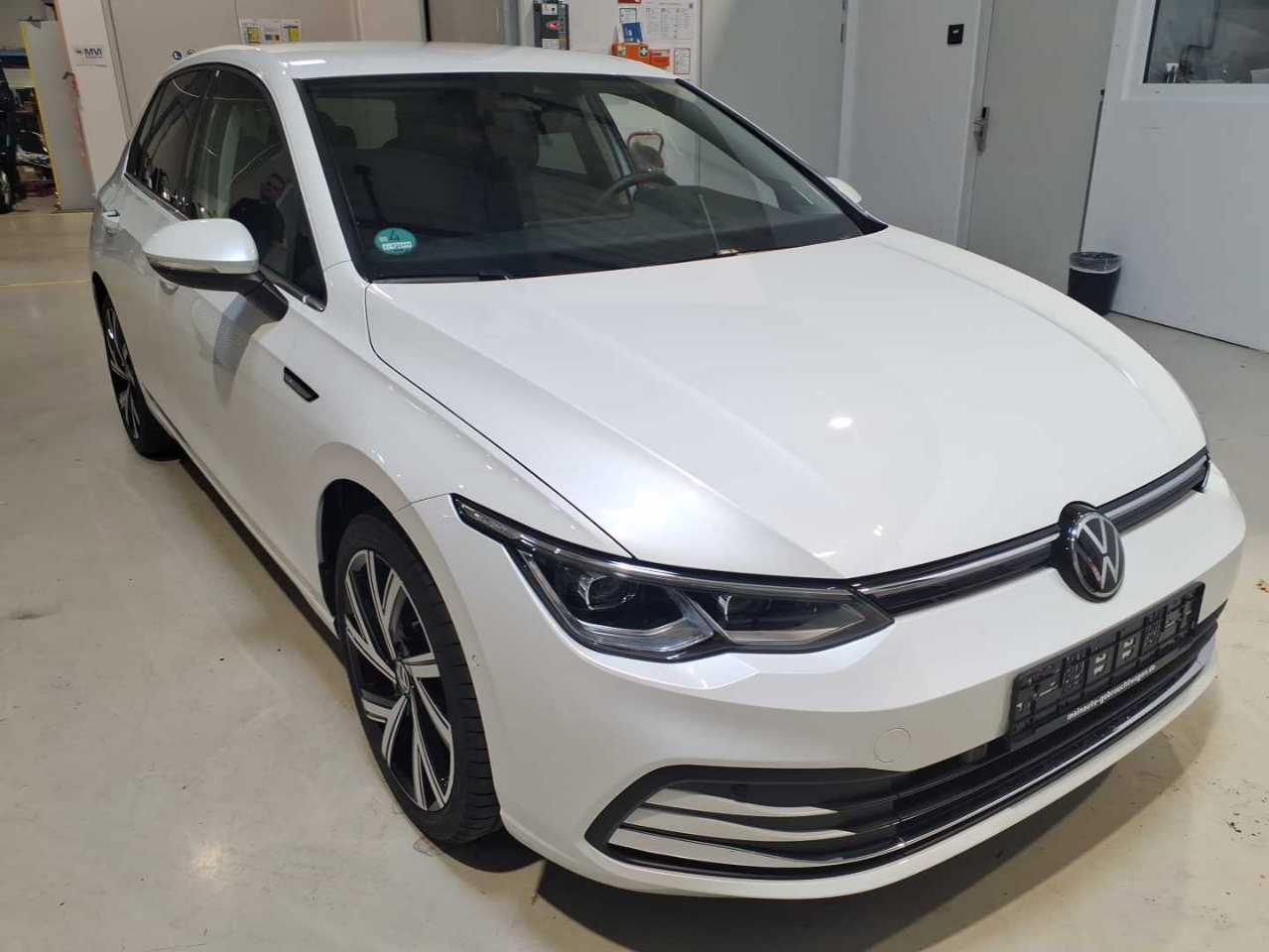 Volkswagen Golf 1.5 eTSI Style - Petrol - Automatic - 150 hp - 36.093 km