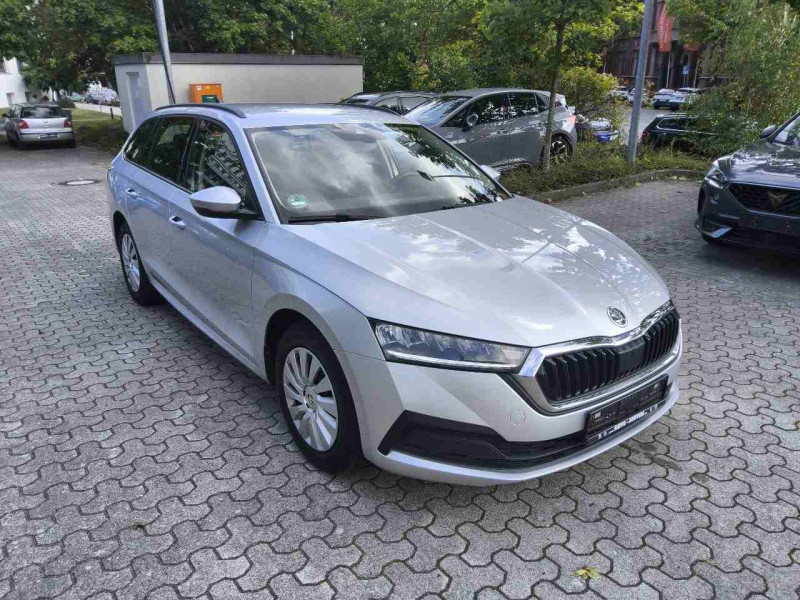 Skoda Octavia Combi 1.0 TSI Active - Petrol - Manual - 110 hp - 71.608 km