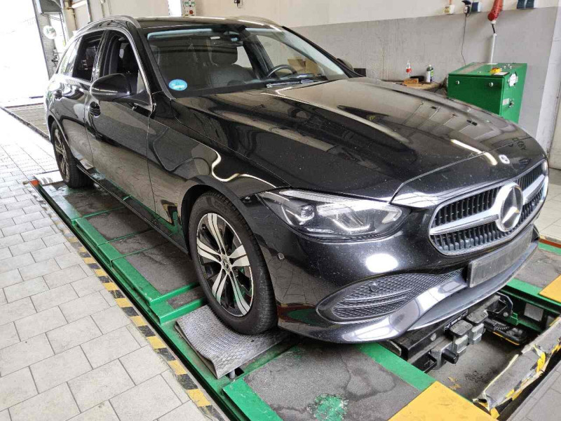 Mercedes-Benz C Break 200d Avantgarde - Diesel - Automatic - 163 hp - 136.144 km