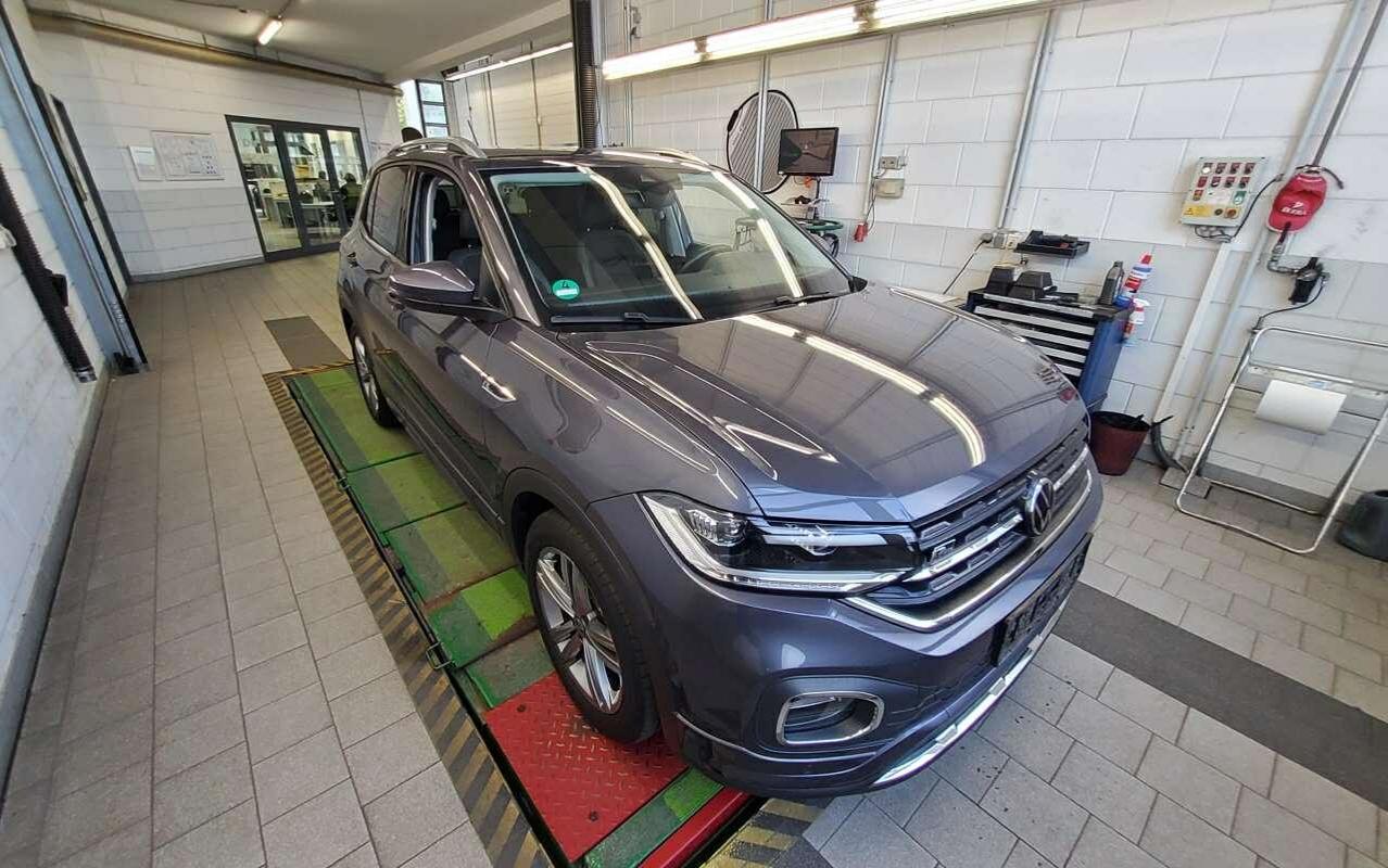 Volkswagen T-Cross 1.0 TSI Style - Petrol - Automatic - 110 hp - 30.101 km