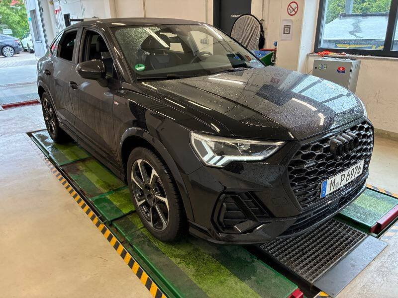 Audi Q3 Sportback 45 TFSI S Line - Quattro - Petrol - Automatic - 245 hp - 82.063 km