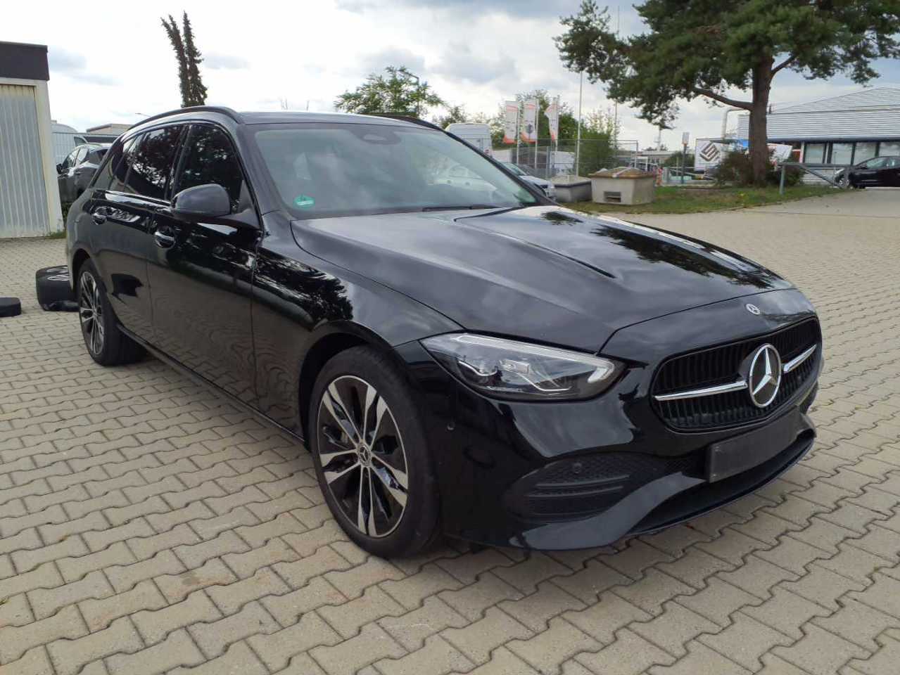 Mercedes-Benz C Break 300e Avantgarde - Hybrid - Automatic - 204 hp - 144.462 km