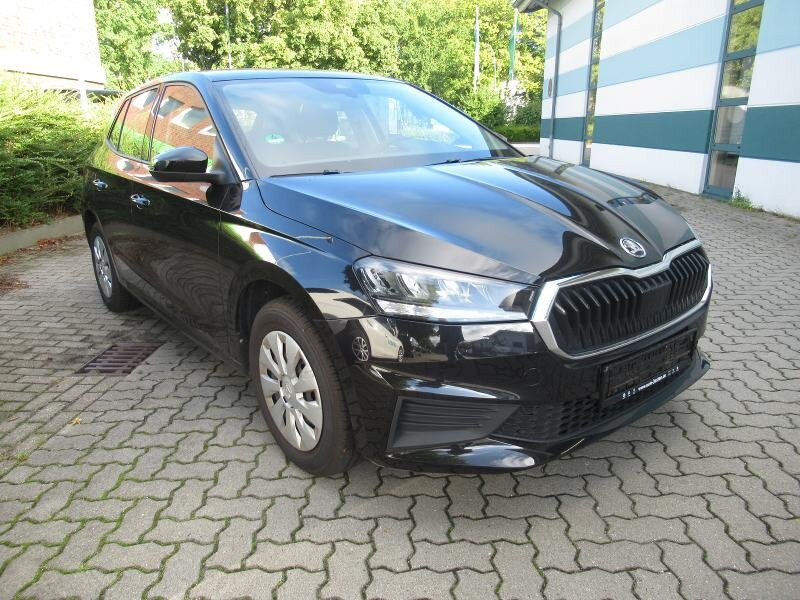 Skoda Fabia 1.0 MPI Active - Petrol - Manual - 80 hp - 32.278 km