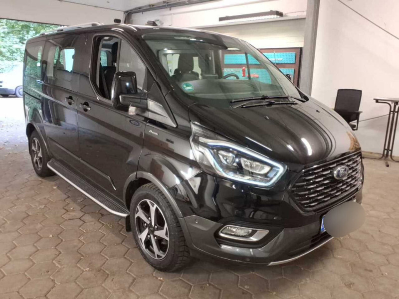 Ford Tourneo Custom L1H1 Trend - Diesel - Automatic - 130 hp - 48.856 km