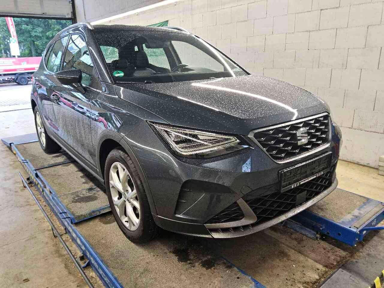 Seat Arona 1.0 TSI FR - Petrol - Automatic - 110 hp - 42.728 km