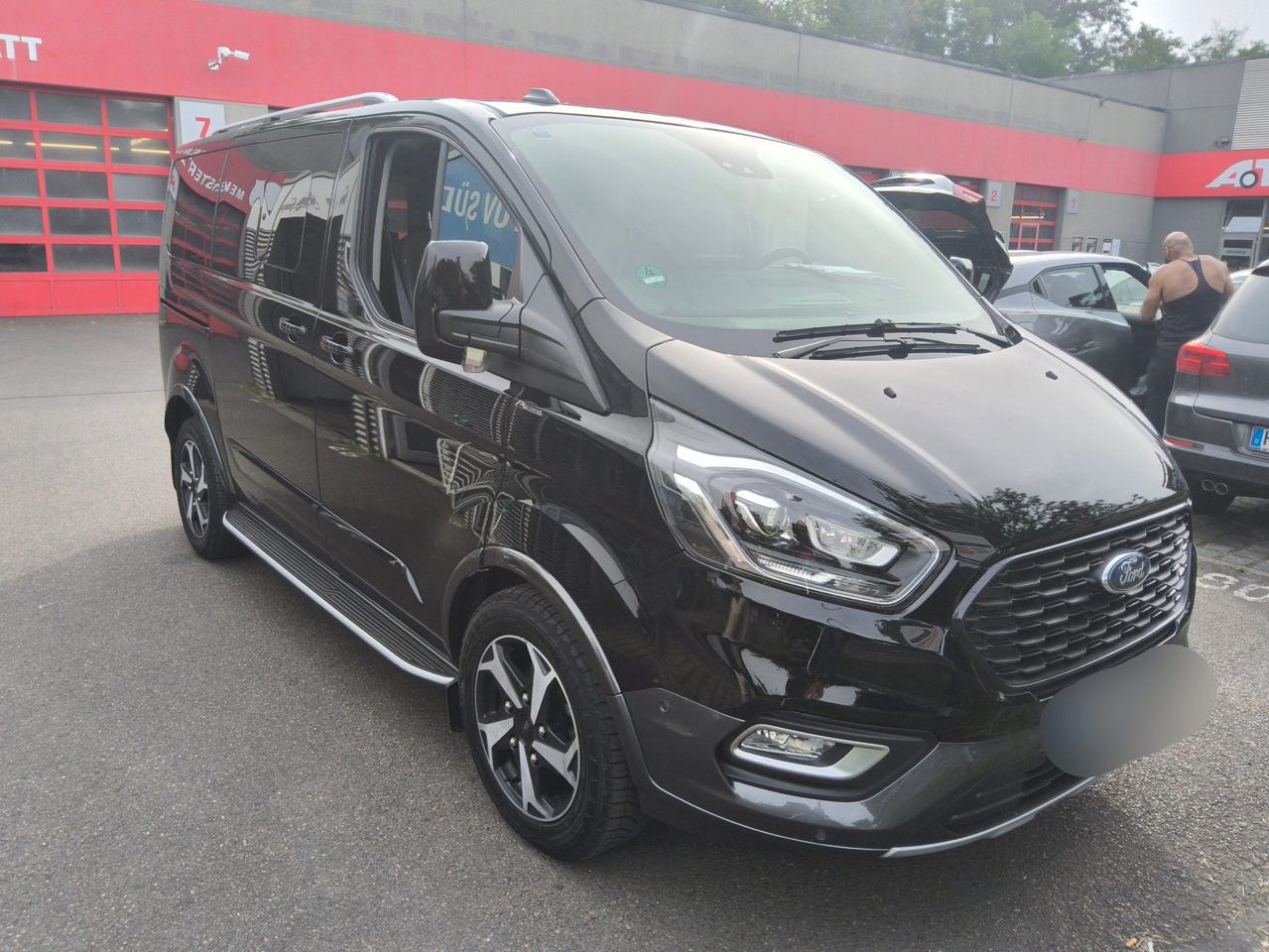 Ford Tourneo Custom L1H1 Trend - Diesel - Automatic - 130 hp - 42.323 km