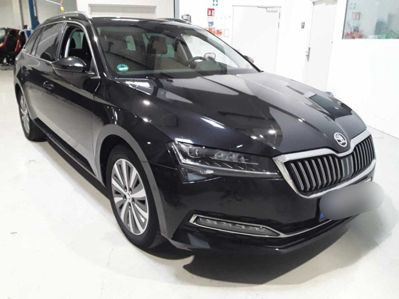 Skoda Superb Combi 2.0 TSI Style - Petrol - Automatic - 190 hp - 64.383 km