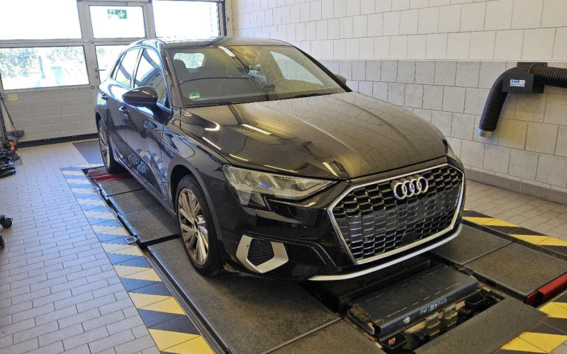 Audi A3 Sportback 30 TDI Advanced - Diesel - Automatic - 116 hp - 130.329 km