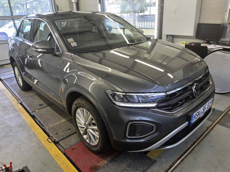 Volkswagen T-ROC 1.0 TSI - Petrol - Manual - 110 hp - 40.275 km