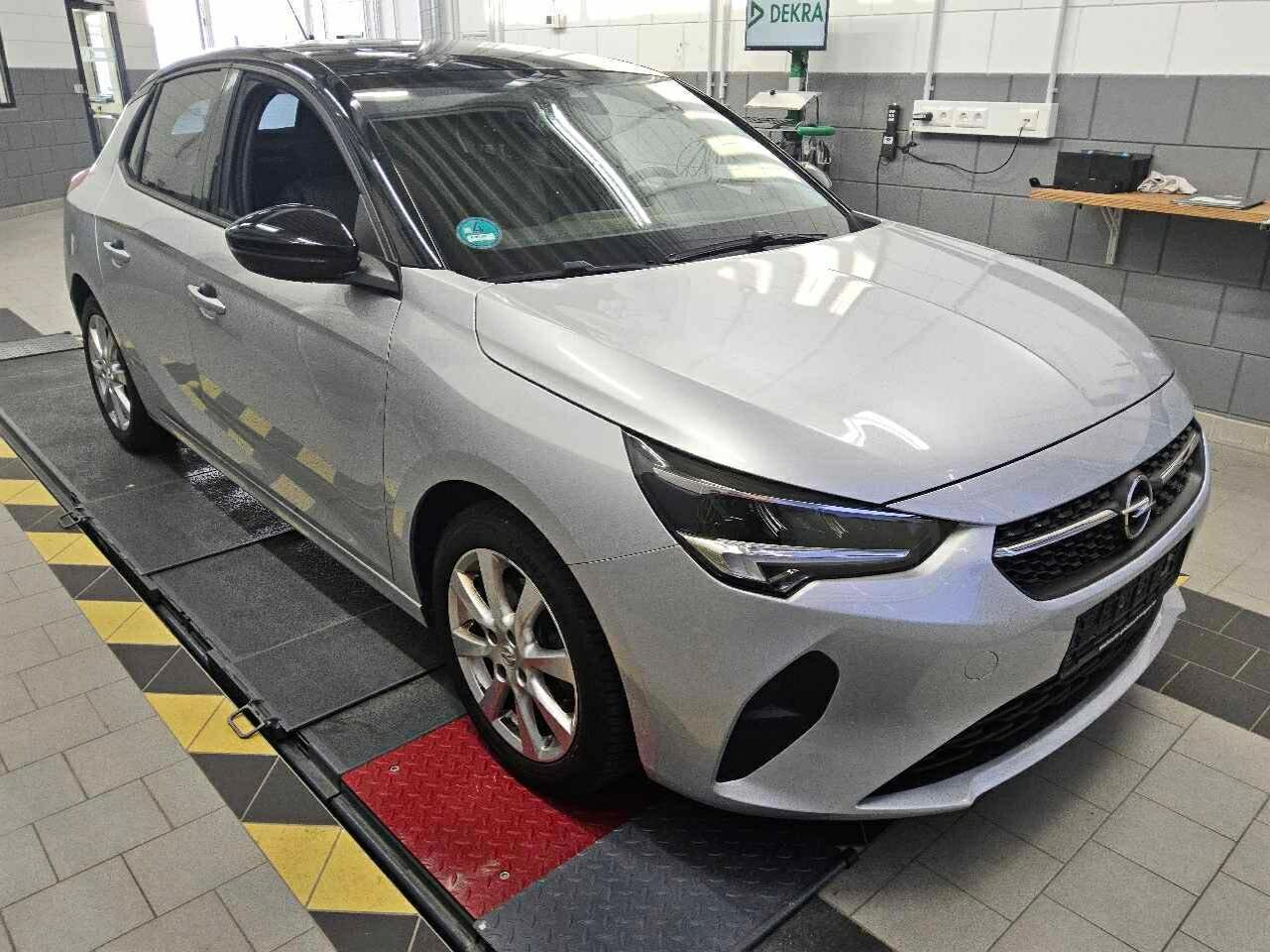 Opel Corsa 1.2 Edition - Petrol - Manual - 100 hp - 59.995 km
