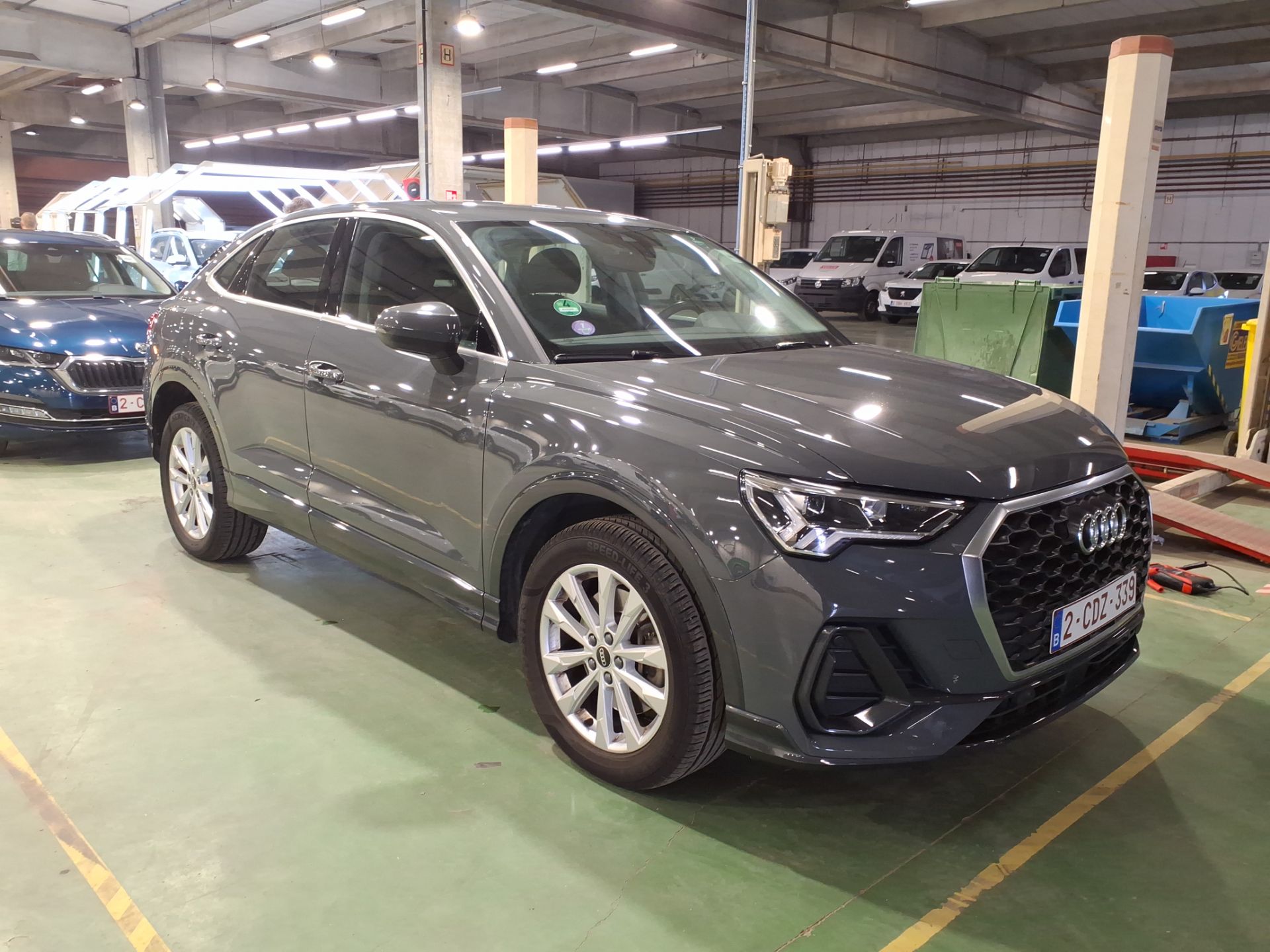 Audi Q3 Sportback 45 TFSIe Attraction - Hybrid - Automatic - 150 hp - 93.605 km