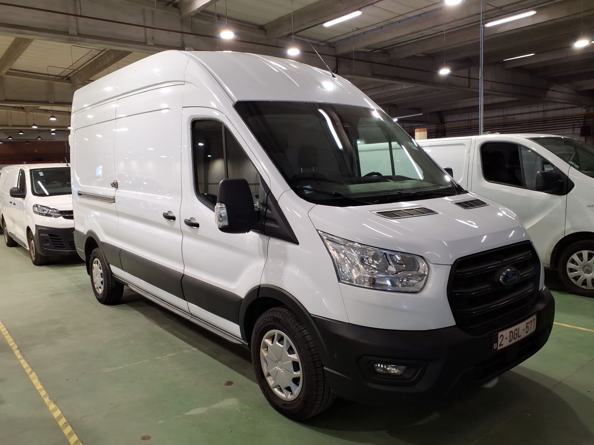 Ford Transit L3H3 2.0 TDCI Trend - Diesel - Automatic - 130 hp - 182.373 km