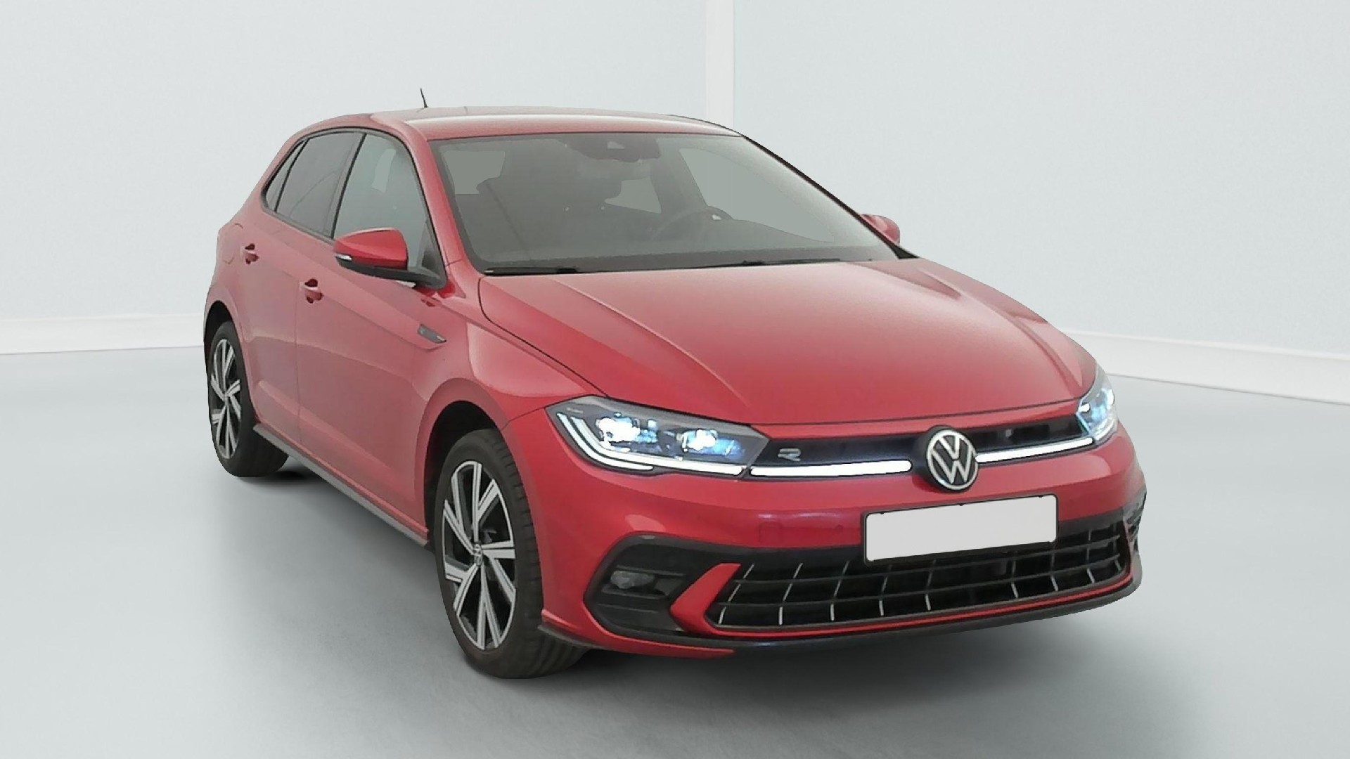 Volkswagen Polo 1.0 TSI R-Line - Petrol - Automatic - 96 hp - 37.962 km