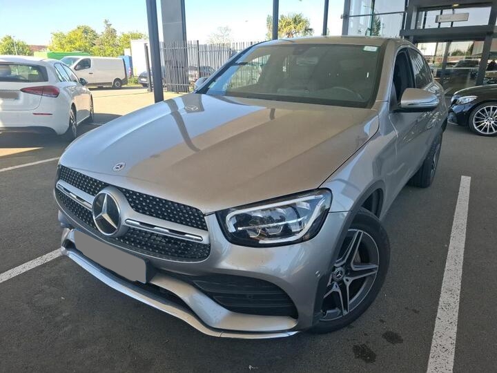 Mercedes-Benz GLC Coupé 300de AMG Line - 4-Matic - Hybrid - Automatic - 306 hp - 93.216 km