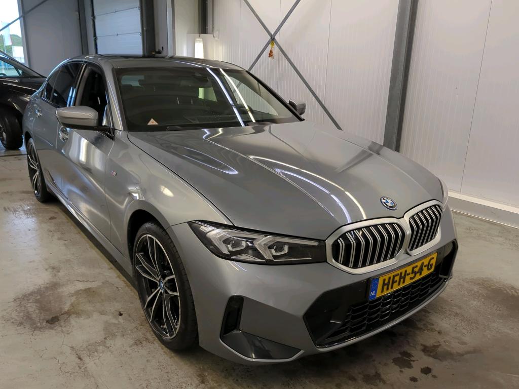 BMW 3 Series 320e M Sport - Hybrid - Automatic - 163 hp - 54.396 km