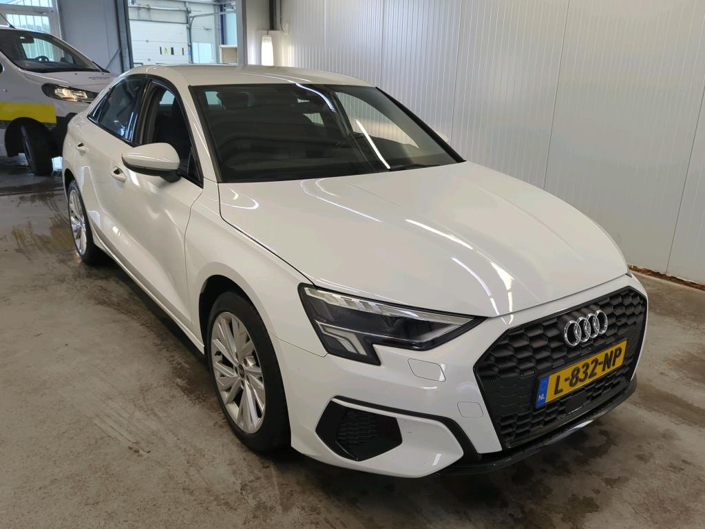 Audi A3 30 TFSI Business - Petrol - Automatic - 110 hp - 147.930 km