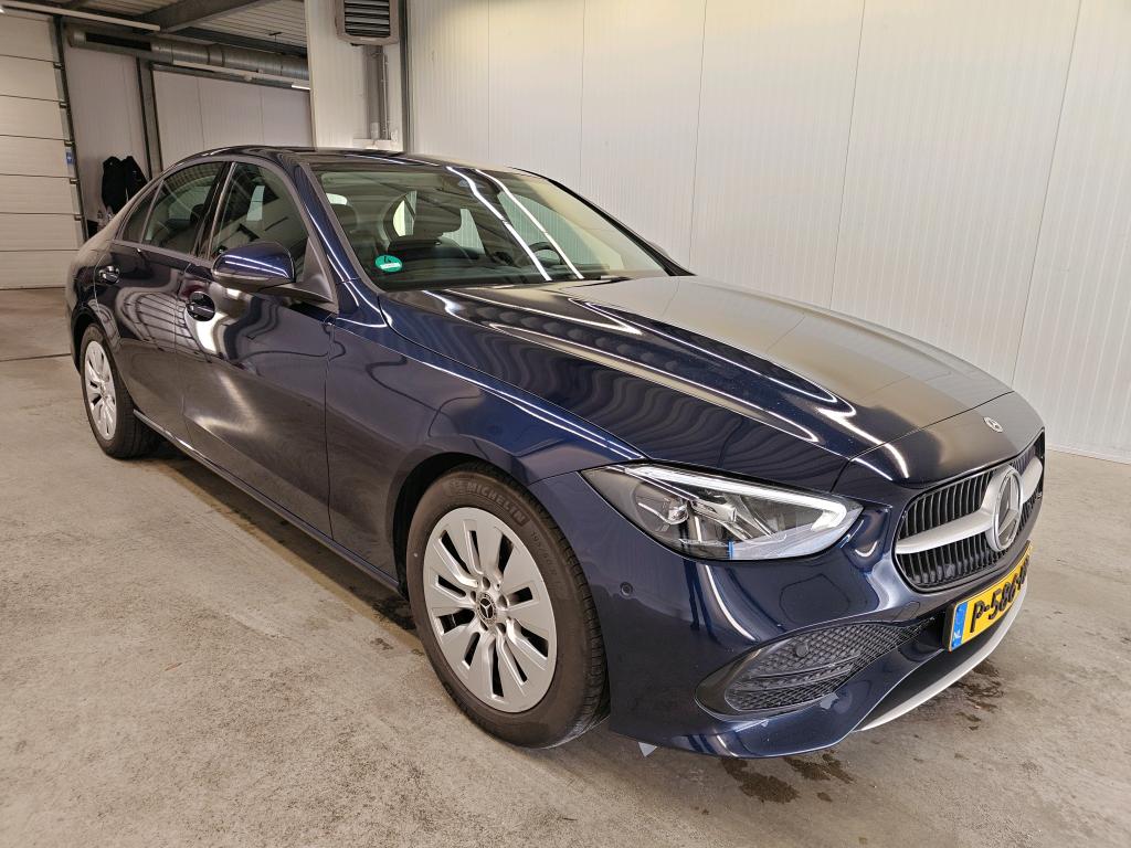 Mercedes-Benz C 180 Business Line - Petrol - Automatic - 170 hp - 83.670 km