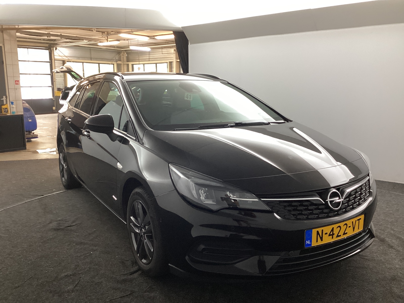 Opel Astra Sports Tourer 1.2 Design - Petrol - Manual - 110 hp - 122.506 km