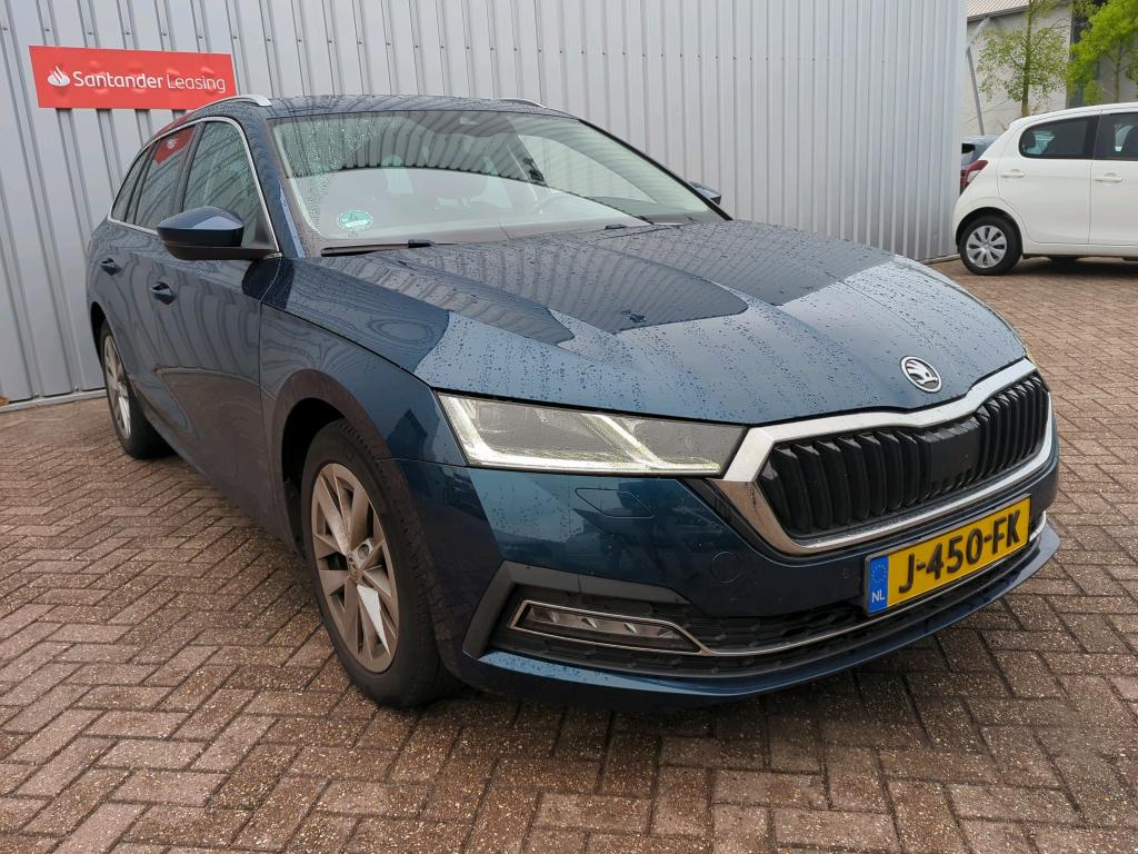 Skoda Octavia Combi 1.5 TSI First Edition - Petrol - Manual - 150 hp - 147.153 km