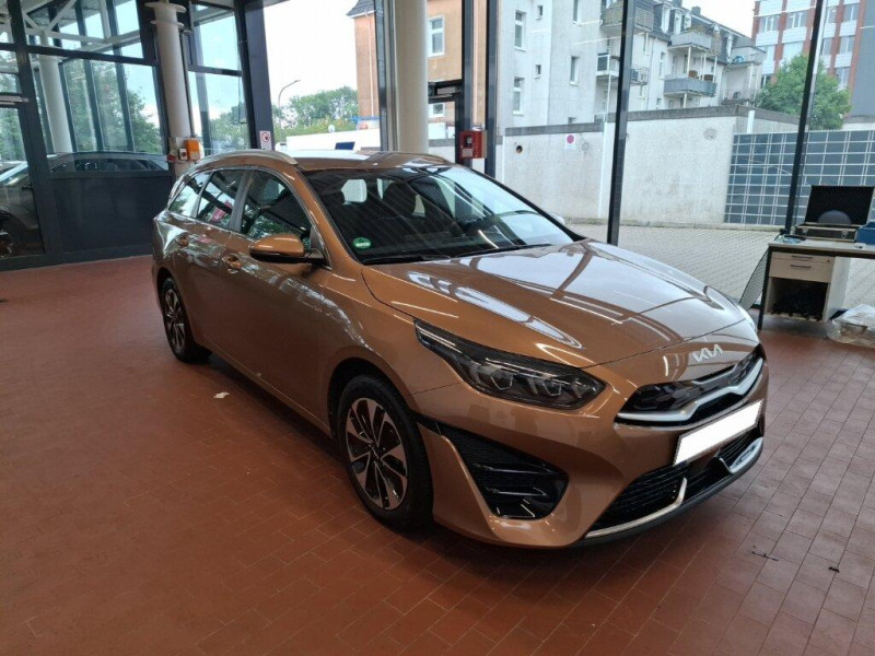 Kia Ceed SW 1.6 GDI Spirit - Hybrid - Automatic - 105 hp - 55.895 km
