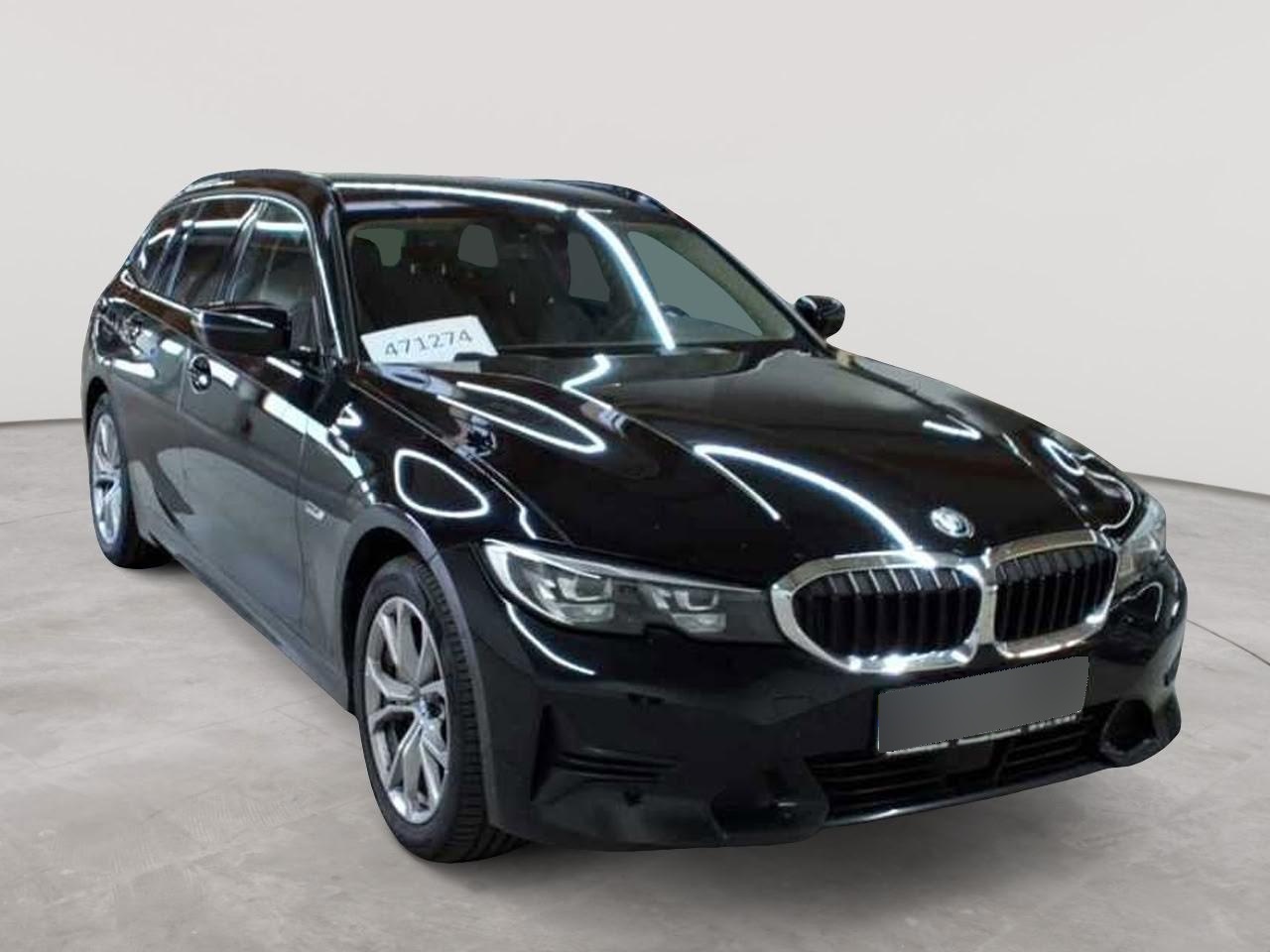 BMW 3 Series Touring 330e Sport Line - Hybrid - Automatic - 184 hp - 131.466 km