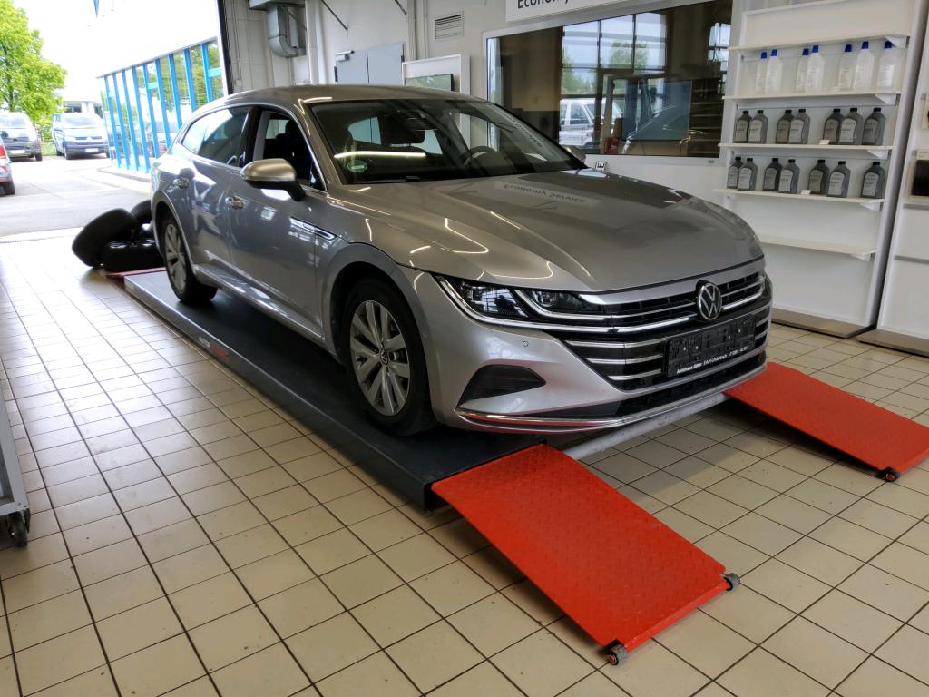 Volkswagen Arteon Shooting Brake 2.0 TDI Elegance - Diesel - Automatic - 200 hp - 92.349 km