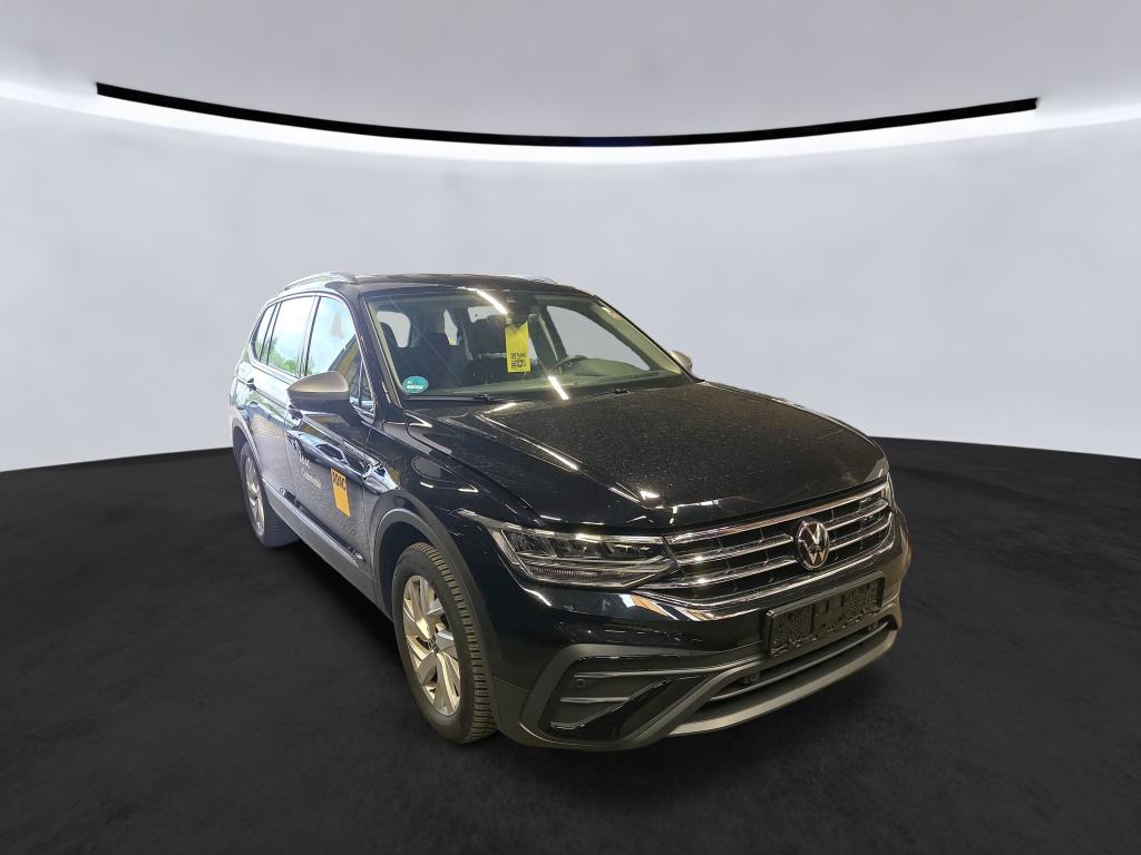 Volkswagen Tiguan Allspace 1.5 TSI Life - Petrol - Automatic - 150 hp - 28.232 km