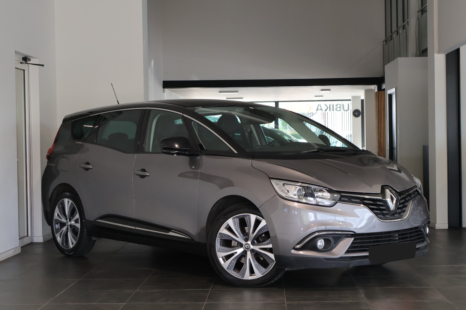 Renault Grand Scenic 1.7 DCI Intens - Diesel - Manual - 120 hp - 109.938 km
