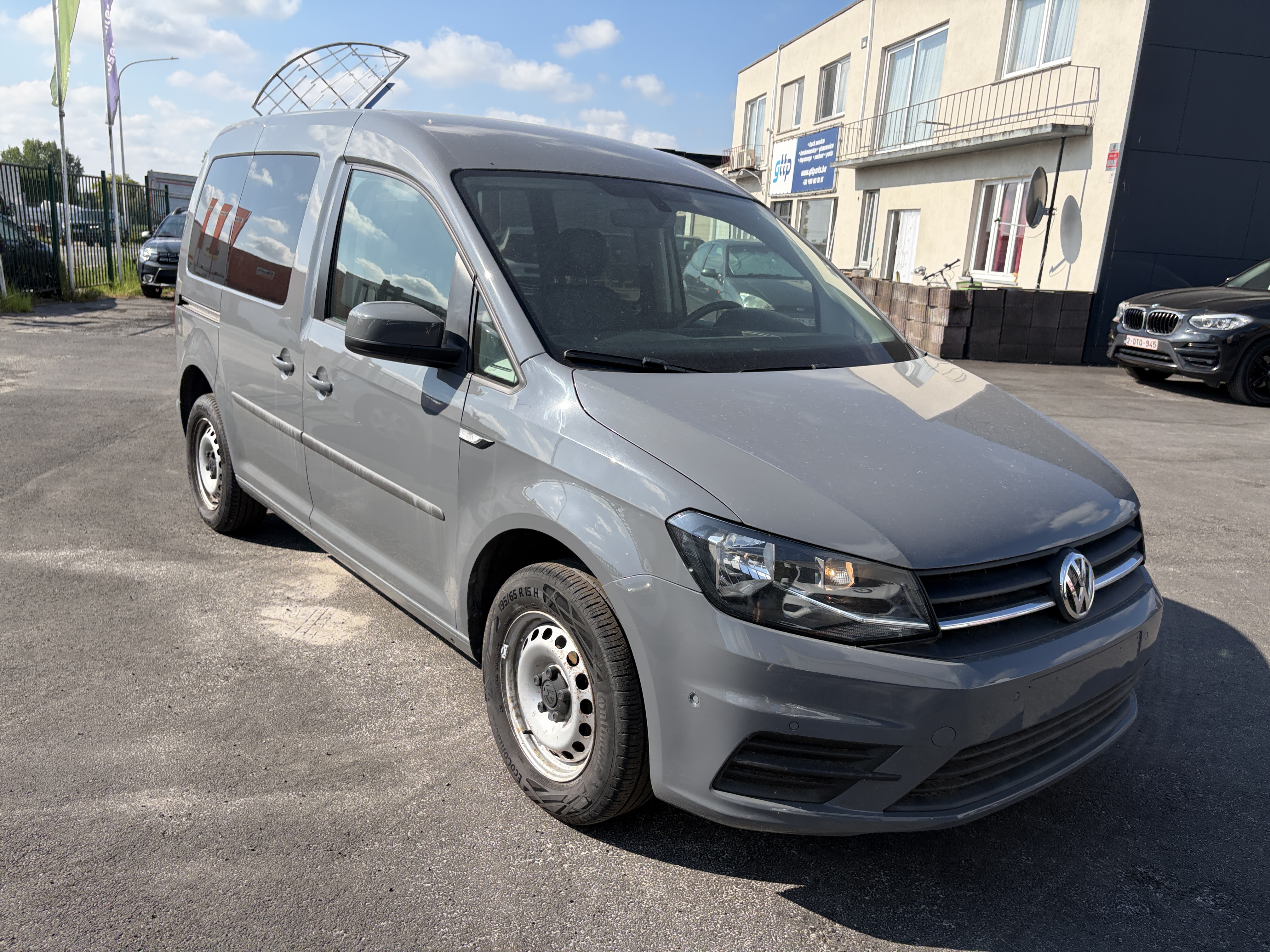 Volkswagen Caddy 1.0 TSI - Petrol - Manual - 102 hp - 116.659 km
