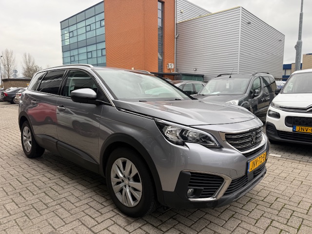 Peugeot 5008 1.2 - Petrol - Manual - 131 hp - 93.081 km