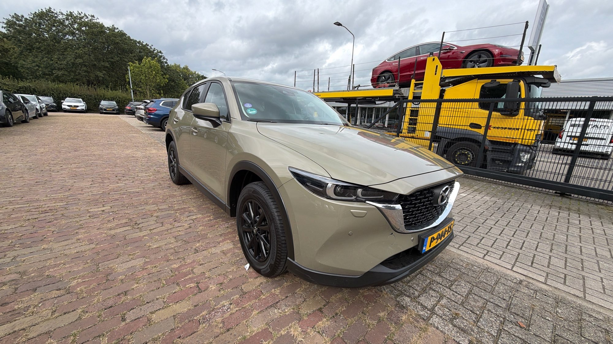 Mazda CX-5 2.5 SKYACTIV-G Skydrive - Petrol - Automatic - 194 hp - 182.263 km