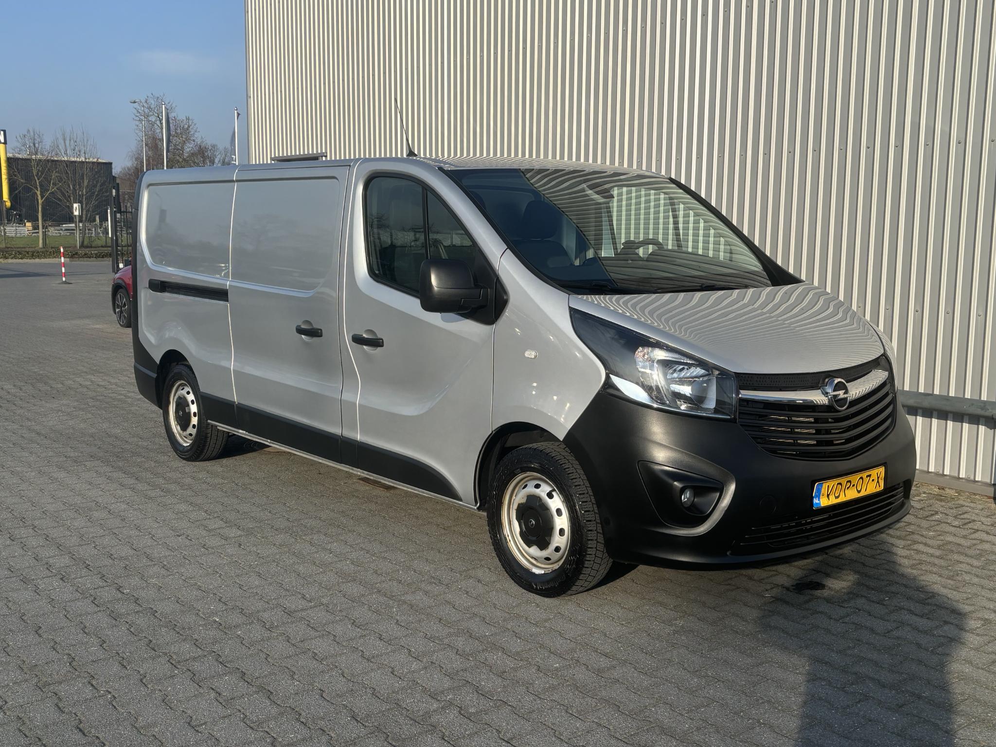 Opel Vivaro L2H1 1.6 CDTI Edition - Diesel - Manual - 119 hp - 104.787 km