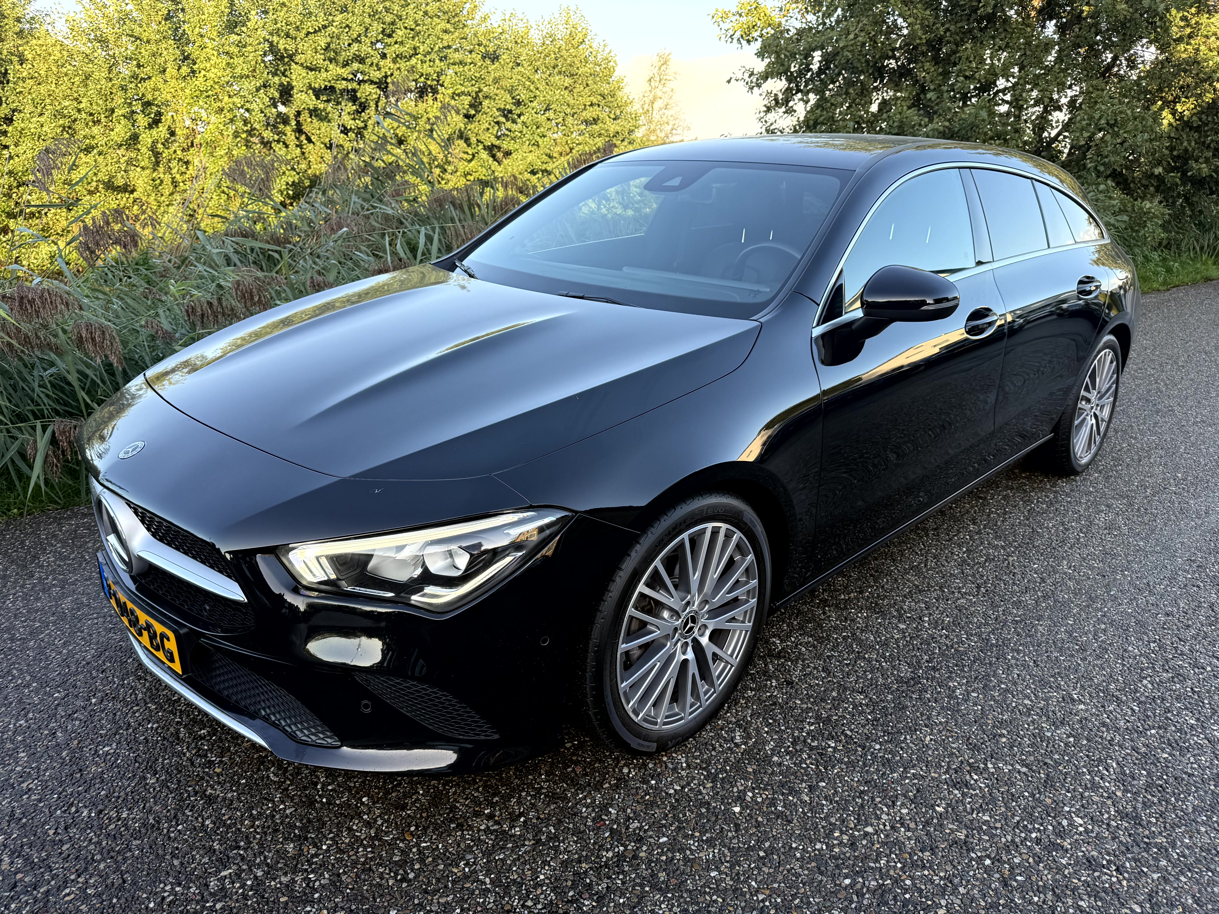 Mercedes-Benz CLA Shooting Brake 200d Business Solution - Diesel - Automatic - 150 hp - 191.974 km