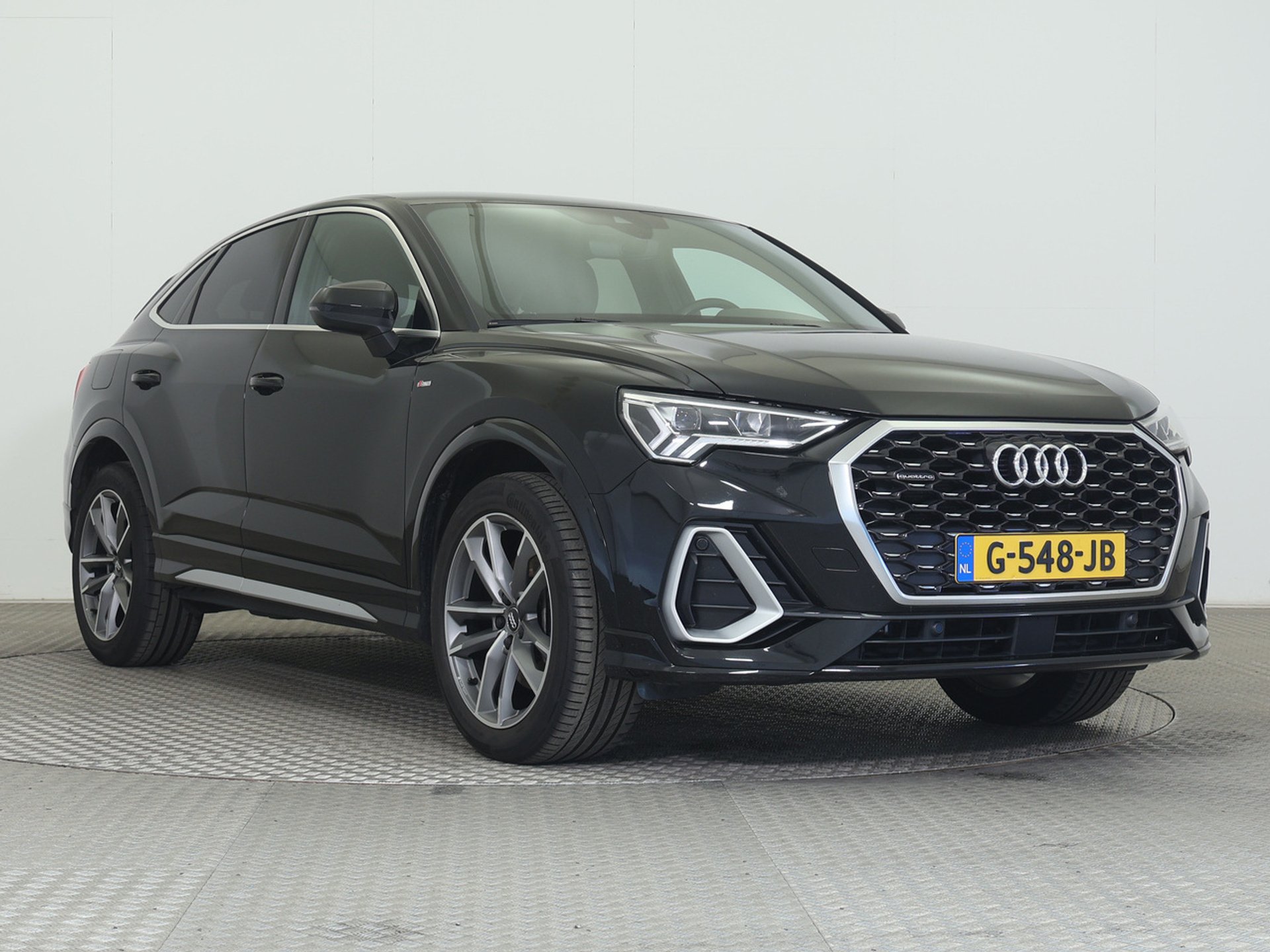 Audi Q3 Sportback 45 TFSI Pro Line S - Petrol - Automatic - 230 hp - 79.406 km