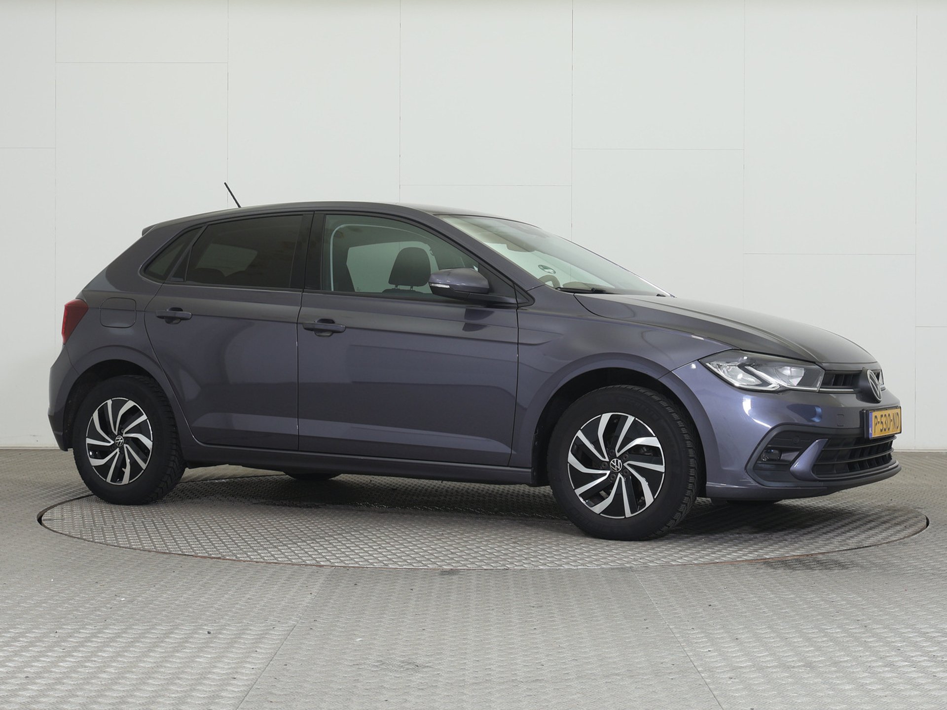 Volkswagen Polo 1.0 TSI Life - Petrol - Manual - 97 hp - 103.285 km