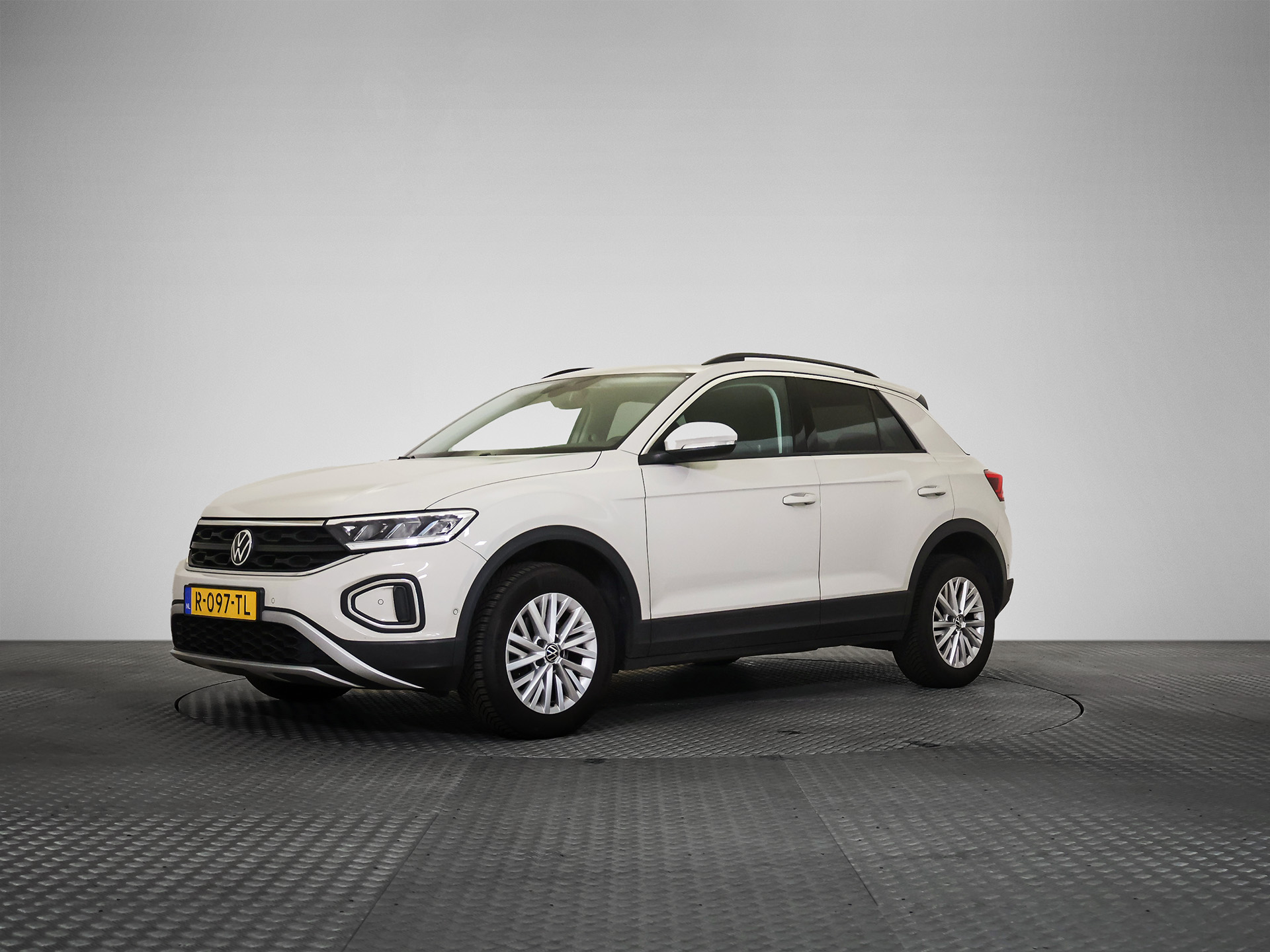 Volkswagen T-ROC 1.0 TSI Life - Petrol - Manual - 110 hp - 89.532 km