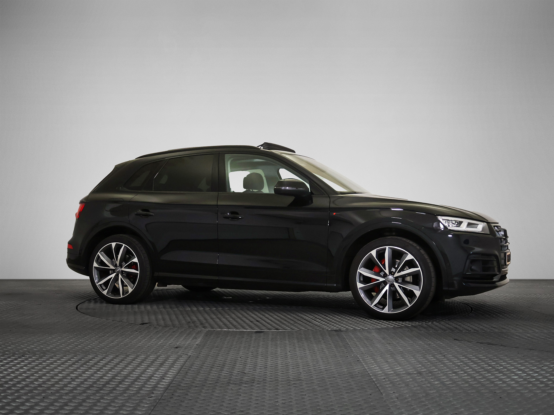 Audi Q5 50 TFSIe S Edition - Quattro - Hybrid - Automatic - 252 hp - 161.420 km