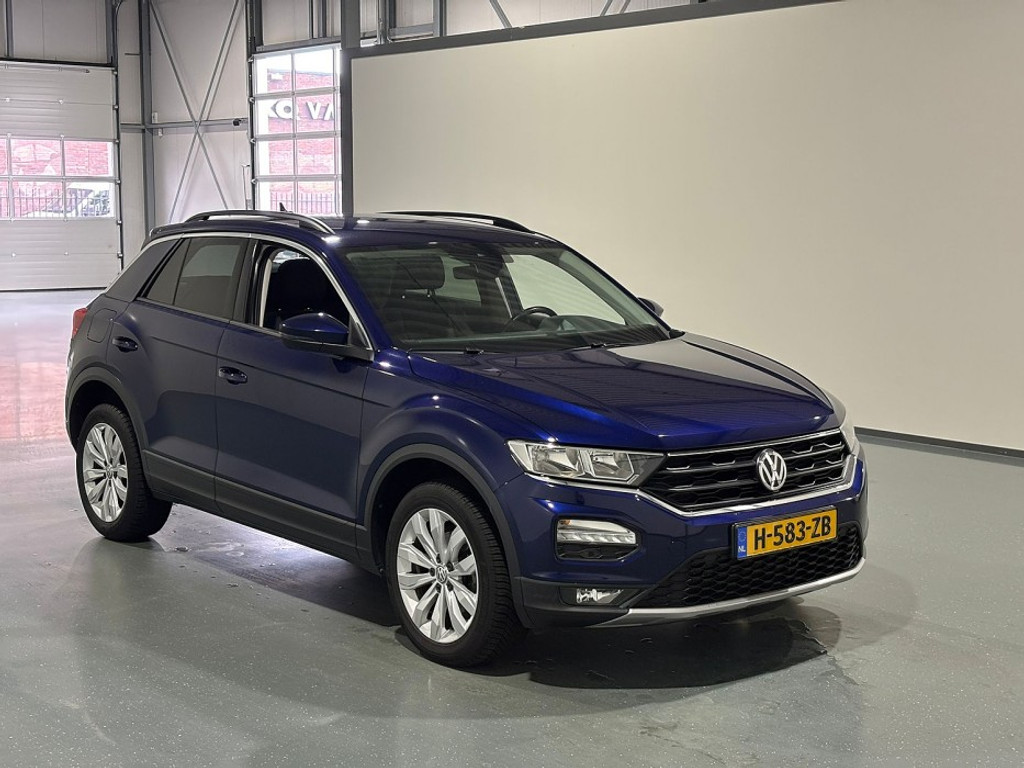 Volkswagen T-ROC 1.5 TSI Sport - Petrol - Automatic - 150 hp - 90.013 km