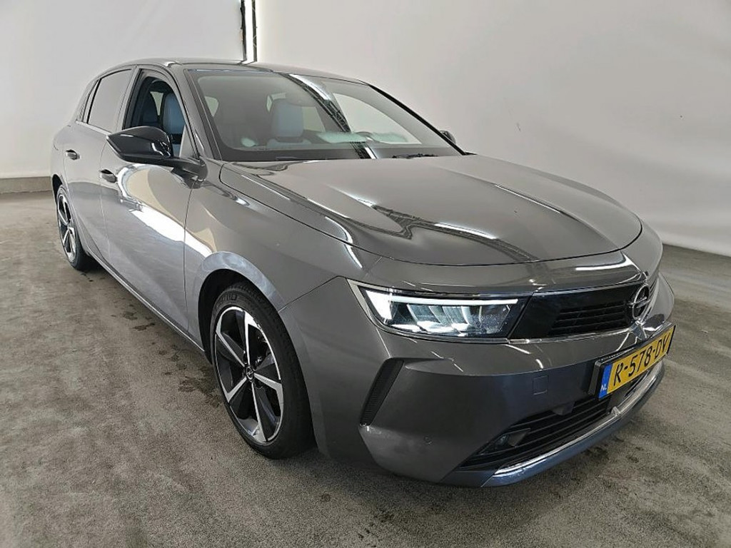 Opel Astra 1.2 Elegance - Petrol - Manual - 131 hp - 66.134 km