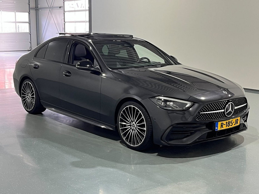 Mercedes-Benz C 180 AMG Line - Petrol - Automatic - 170 hp - 119.727 km