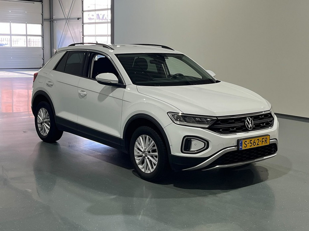 Volkswagen T-ROC 1.0 TSI Life - Petrol - Manual - 110 hp - 81.281 km
