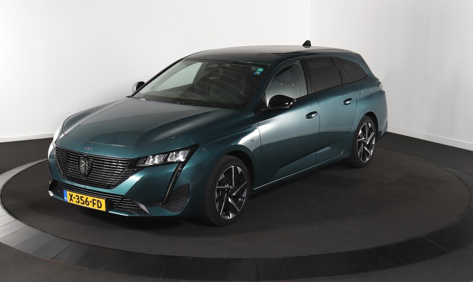 Peugeot 308 SW 1.6 Allure Pack - Hybrid - Automatic - 150 hp - 46.594 km